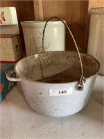 CAST IRON 12 INCH KETTLE
