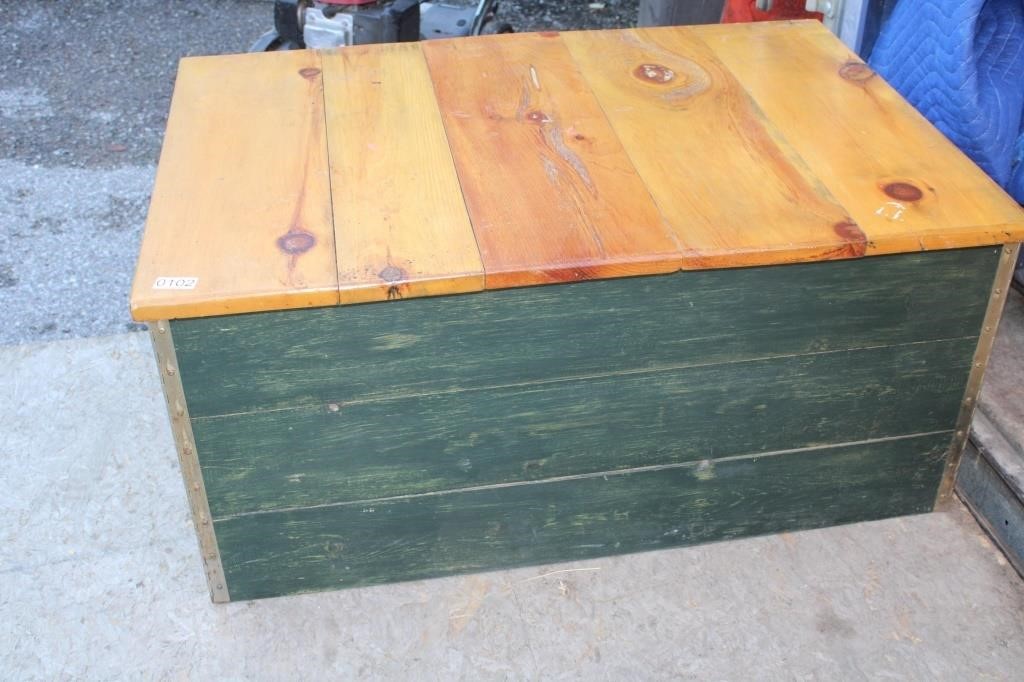 Pine Toy Chest