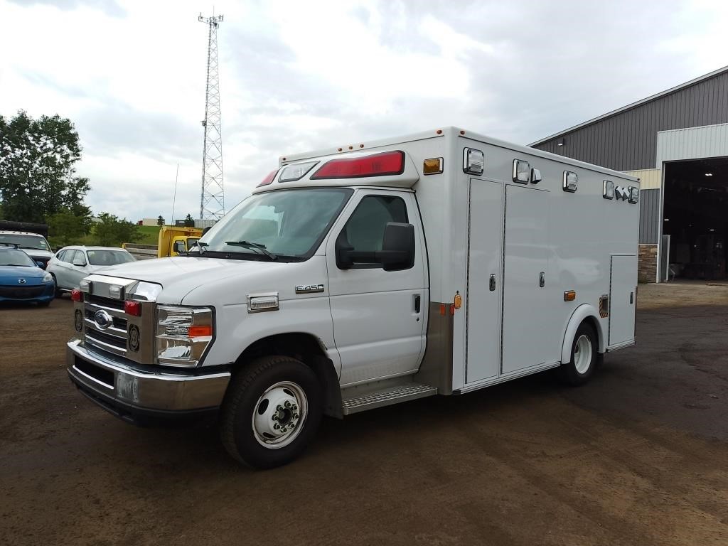 2017 Ford E450 SD Ambulance