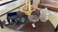 Variety of decor items- glassware, ceramic