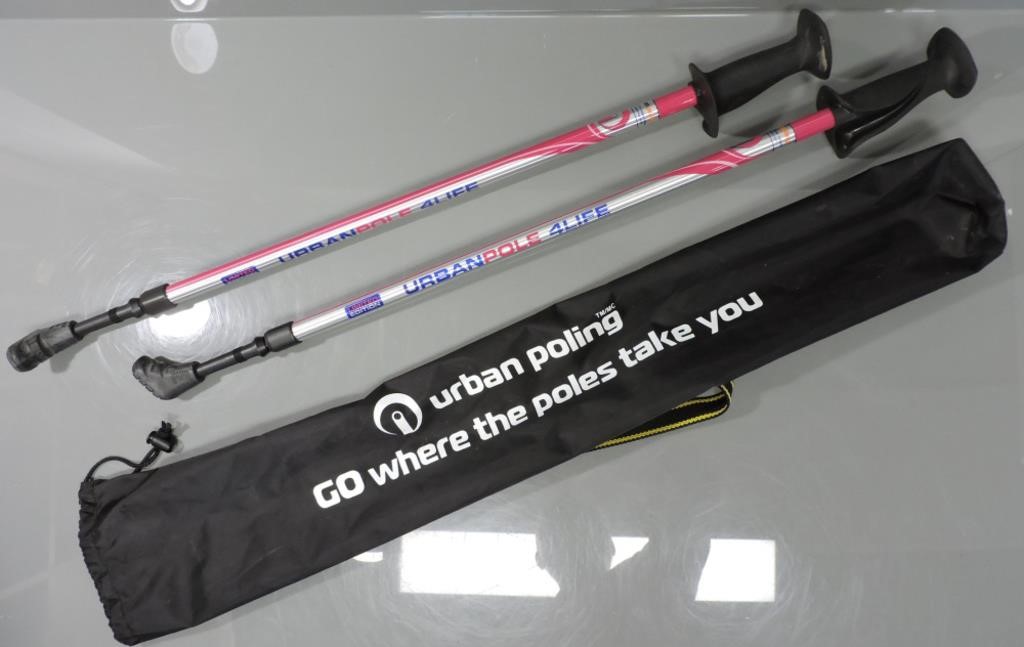 URBAN POLING TREKING POLES WITH CARRYING BAG