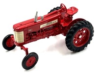 1:16 1985 ERTL IH Farmall 350 Wide Front Tractor