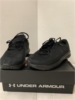 Under Armour Size 9 Sneakers