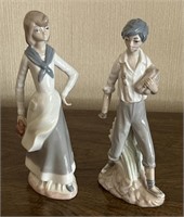 Porcelain figurines has repairs