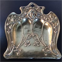 ART NOUVEAU CRUMBS PAN