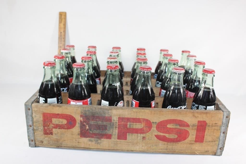 VTG Pepsi crate with glass Coca Cola bottles