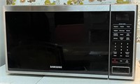 Samsung Microwave, works, clean