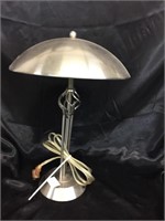 3-WAY METAL TOUCH  LAMP