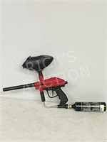 Striker paint ball gun w/ bottle & view loader