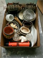 Box of bowls/tableware