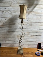 VINTAGE HOLLYWOOD REGENCY LAMP