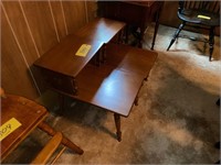 (2) End Tables, Wood Table, Lamp