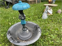 SMALL BIRD BATH LAWN DECOR