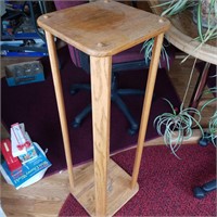 Plant stand 3ft
