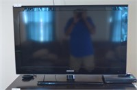 Samsung LCD flatscreen 42" TV