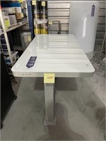 ELECTRIC HEIGHT ADJUSTABLE TABLE