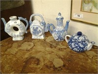 4-Blue & White teapots