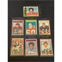 (25) 1972 Topps Football Cards