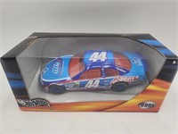 New 2001 Hotwheels Racing 1:24 Richard Petty