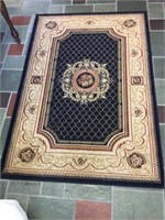 Area rug 3 ft 8 in x 5 ft 3 in