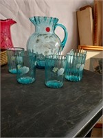 Vintage 9x8in pitcher &glass set