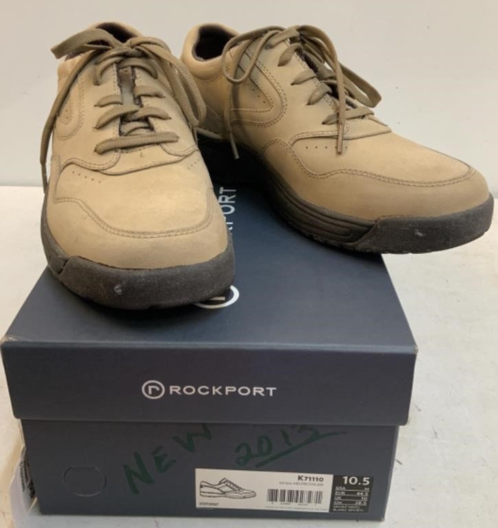 Men's Rockport Shoes in Box, Size 10.5