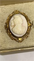 Cameo brooch unmarked, 1.5in