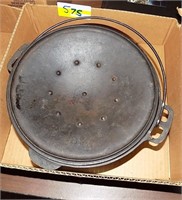 CAST IRON "DUTCH" OVEN WITH LID