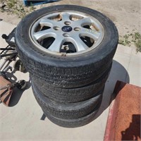 4- Hyundai Wheels 195/55R15 tires shot