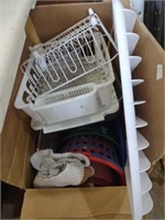 Large lot of kitchen ware and household items,