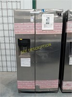 24.5 cu ft Samsung Refrigerator -DOES NOT RUN