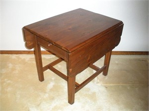 Pine Drop Leaf End Table  27x21/36x24 inches