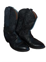 Black Tony Lama cowboy boots,  size 13