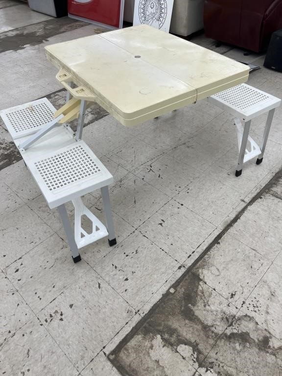 Vintage Foldable Picnic Table