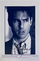 Autograph Signed 
Jerry Maguire Photo