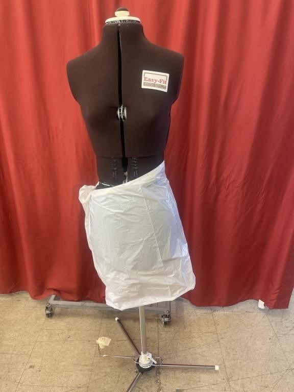 Easy-Fit adjustable dressmaker’s form.