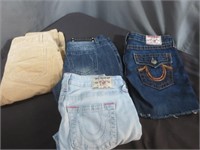 Jeans / Shorts : True Religion , Premiere &