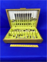 Rogers & Brothers Silver Plated flatware set