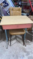 >Vintage School Desk & Chair