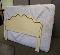 FULL SIZE BED W/EXTRA FRAME