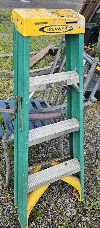 Werner Fiberglass Step Ladder