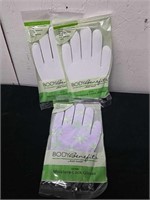 Three pairs of moisture locking gloves