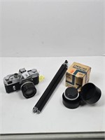 Antique Mamiya/Sekor Japan Camera w/Tripod & Lens