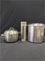 Stainless steel pots, pasta holder