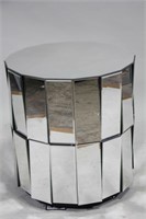 ROUND MIRRORED END TABLE