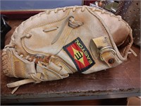 Easton Leather Catcher's Glove