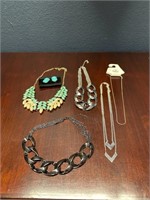 $5  NEW NECKLACES AND EARRING