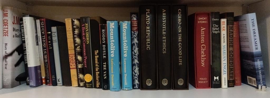 Books incl. Mount Olive, Bear, The Dreamer, etc.