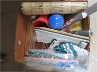 Lot: Painting Supplies