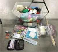 Craft lot w/ yarn